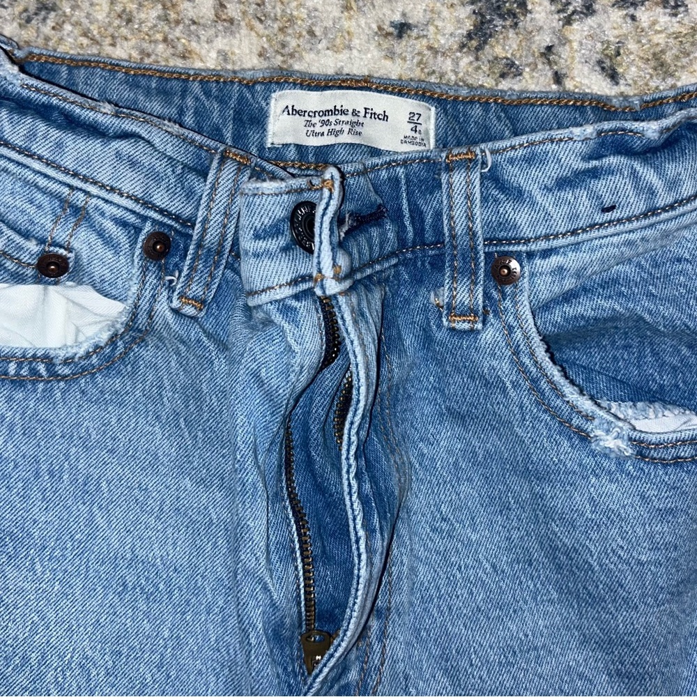 Abercrombie & Fitch Curve Love 90s Straight Leg